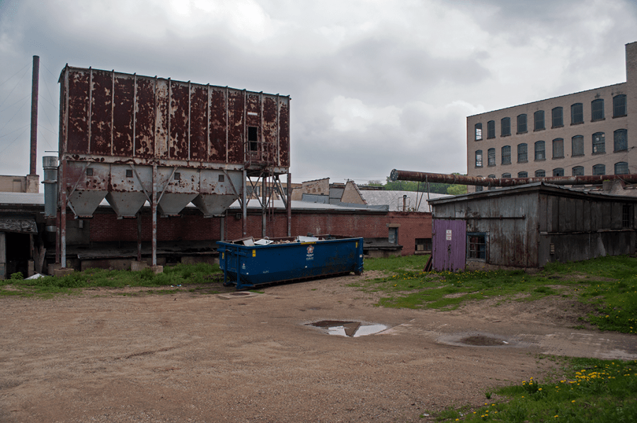 <a rel="license" href="http://creativecommons.org/licenses/by/4.0/"><img alt="Creative Commons License" style="border-width:0" src="https://i.creativecommons.org/l/by/4.0/88x31.png" /></a><br /><span xmlns:dct="http://purl.org/dc/terms/" href="http://purl.org/dc/dcmitype/StillImage" property="dct:title" rel="dct:type">lots of details to discern</span> by <a xmlns:cc="http://creativecommons.org/ns#" href="http://parting.gifts" property="cc:attributionName" rel="cc:attributionURL">Jocilyn Mors</a> is licensed under a <a rel="license" href="http://creativecommons.org/licenses/by/4.0/">Creative Commons Attribution 4.0 International License</a>.