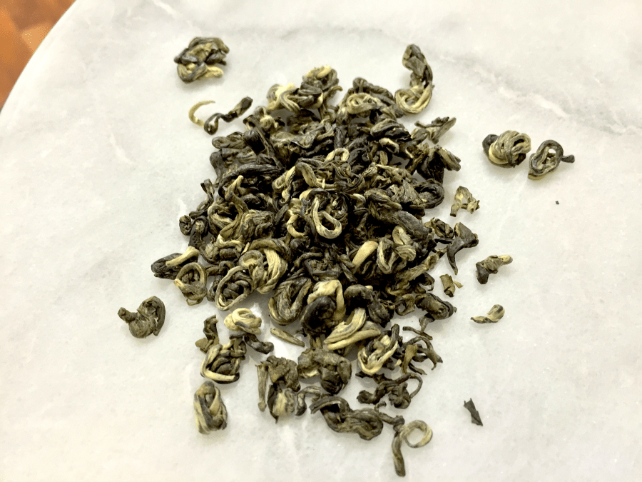 Pan Long Yin Hao Loose Leaf by Jocilyn Mors is licensed under a Creative Commons Attribution 4.0 International License.