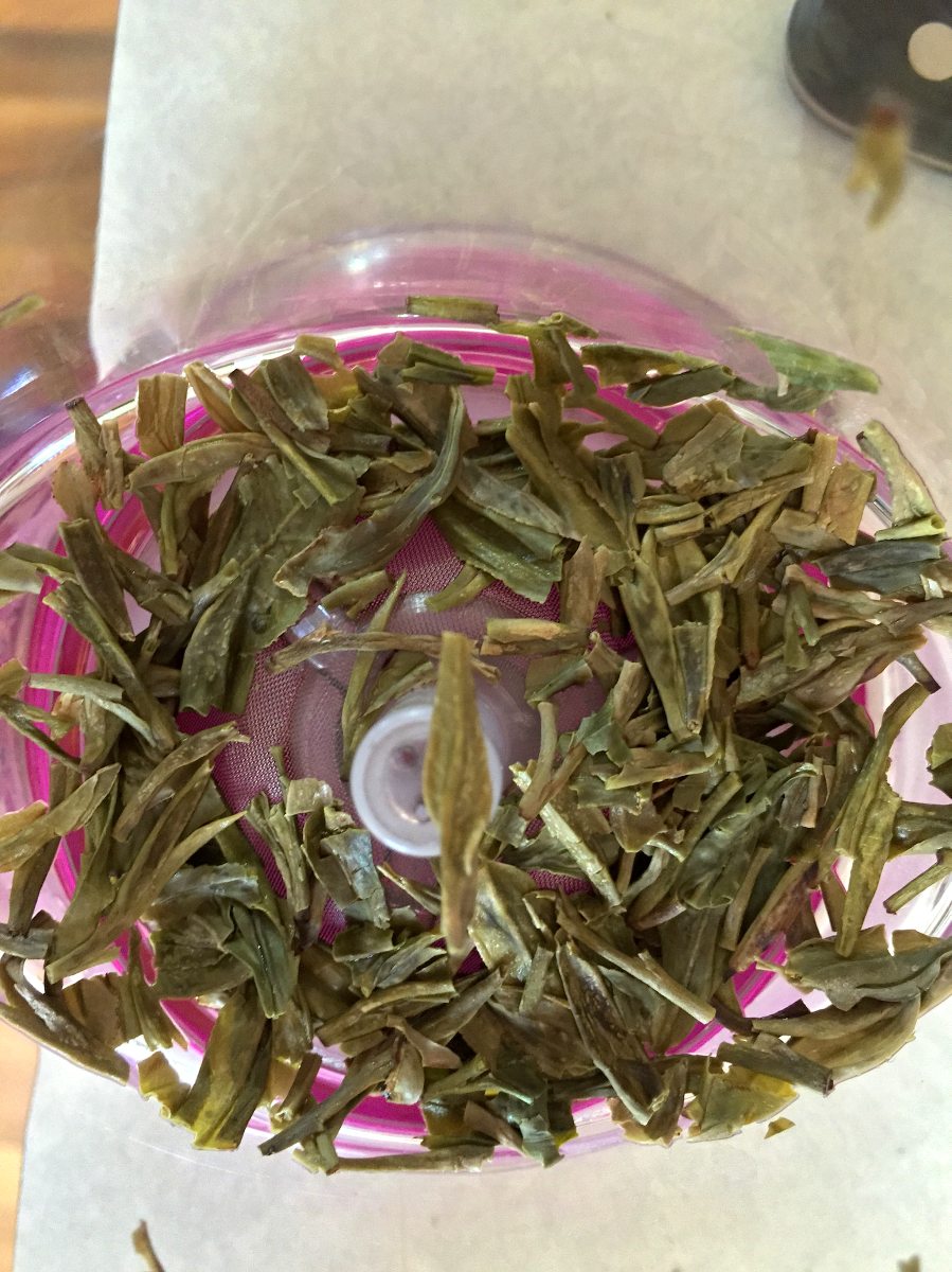 Dragonwell (TeaVana): spent by Jocilyn Mors is licensed under a Creative Commons Attribution-ShareAlike 4.0 International License.
