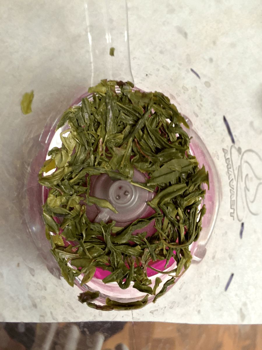 Five Peaks Green Dew (Arrbor Teas): spent by Jocilyn Mors is licensed under a Creative Commons Attribution-ShareAlike 4.0 International License.