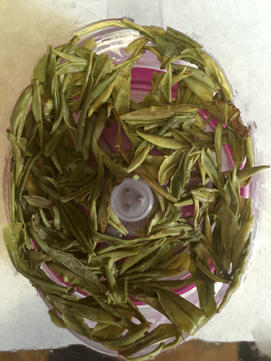 Huo Shan Huang Ya (Upton): spent by Jocilyn Mors is licensed under a Creative Commons Attribution-ShareAlike 4.0 International License.