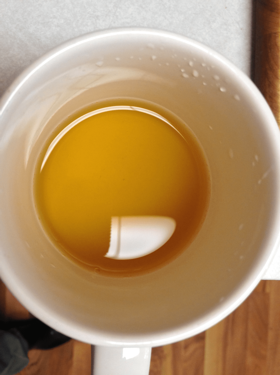 Macchairi liquor by Jocilyn Mors is licensed under a Creative Commons Attribution-ShareAlike 4.0 International License.