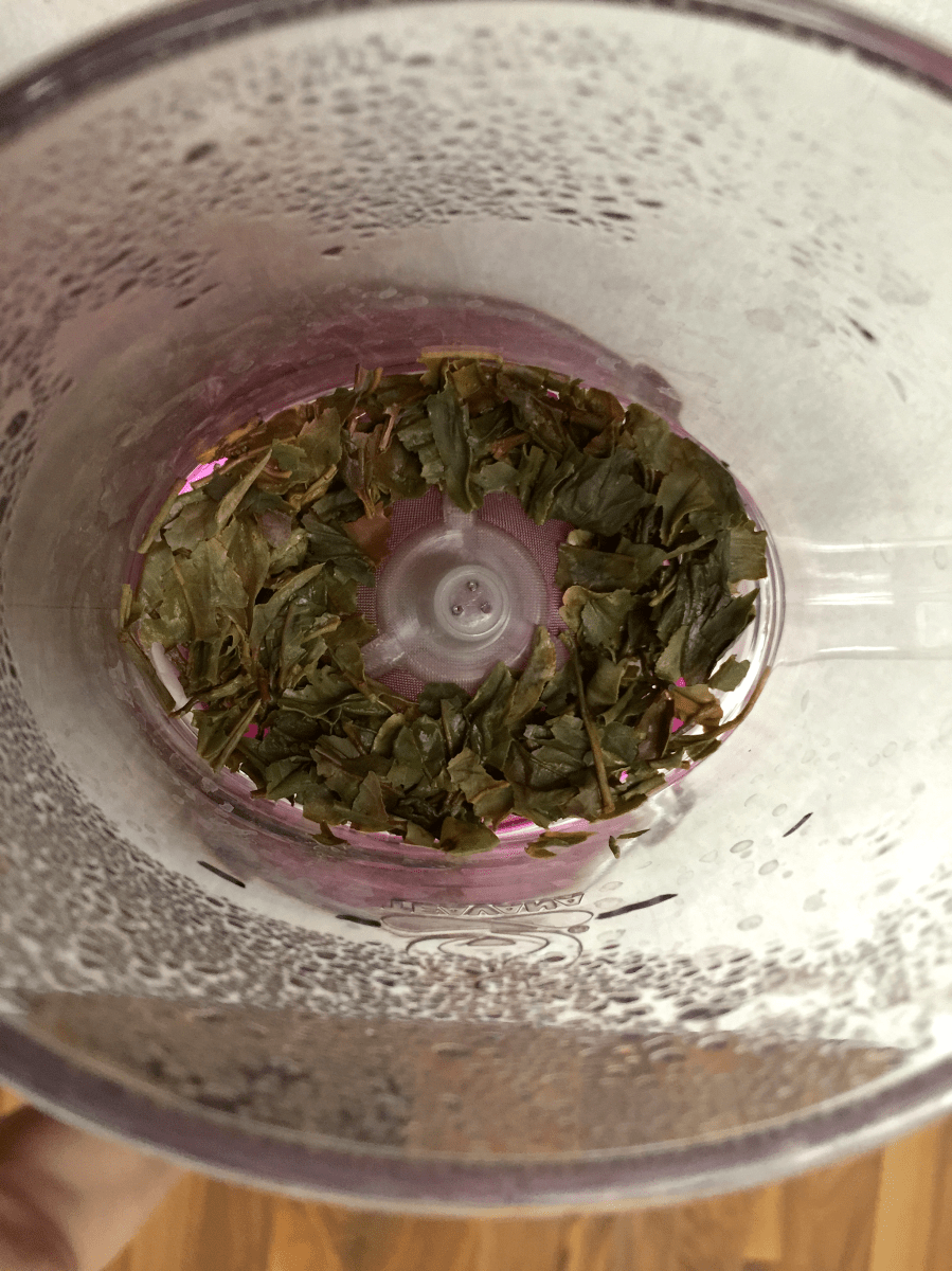 Steinthal First Flush FTGFOP1 Spent by Jocilyn Mors is licensed under a Creative Commons Attribution-ShareAlike 4.0 International License.