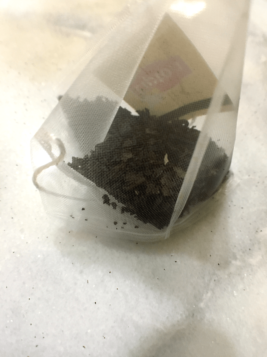 Pure Long Leaf Black (Lipton): CTC by Jocilyn Mors is licensed under a Creative Commons Attribution-ShareAlike 4.0 International License.