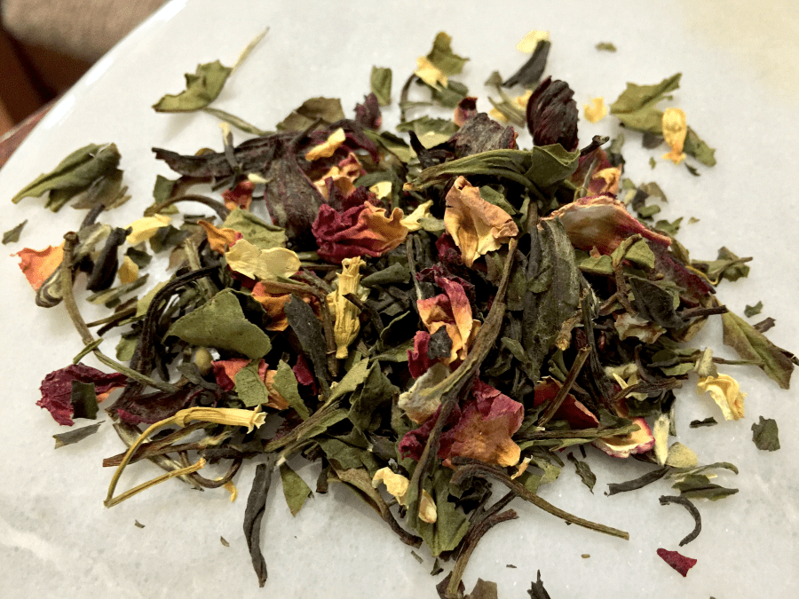 <a rel="license" href="http://creativecommons.org/licenses/by-sa/4.0/"><img alt="Creative Commons License" style="border-width:0" src="https://i.creativecommons.org/l/by-sa/4.0/88x31.png" /></a><br /><span xmlns:dct="http://purl.org/dc/terms/" href="http://purl.org/dc/dcmitype/StillImage" property="dct:title" rel="dct:type">Peach White (Eli): loose leaf</span> by <a xmlns:cc="http://creativecommons.org/ns#" href="http://parting.gifts" property="cc:attributionName" rel="cc:attributionURL">Jocilyn Mors</a> is licensed under a <a rel="license" href="http://creativecommons.org/licenses/by-sa/4.0/">Creative Commons Attribution-ShareAlike 4.0 International License</a>.