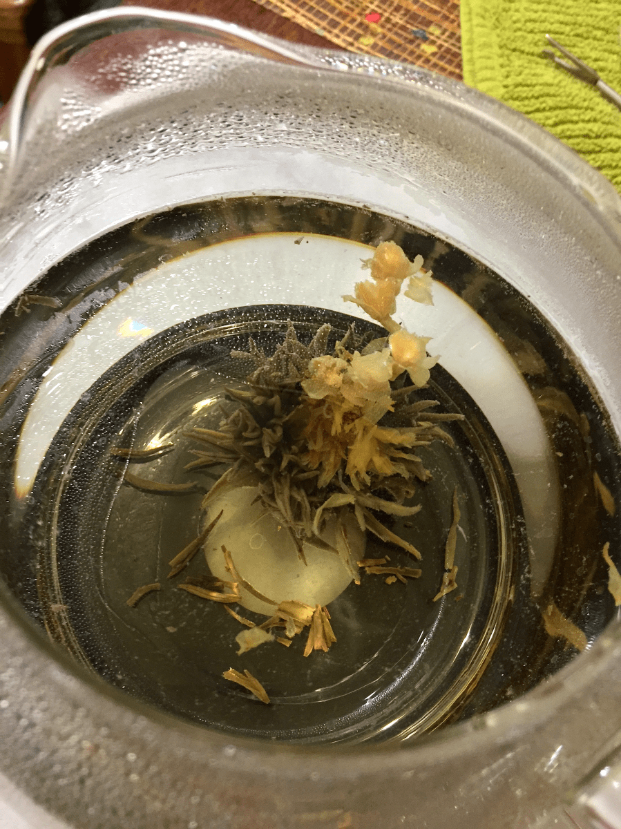 Seven Angels (Great Lakes Tea & Spice): on Display B by Jocilyn Mors is licensed under a Creative Commons Attribution-ShareAlike 4.0 International License.