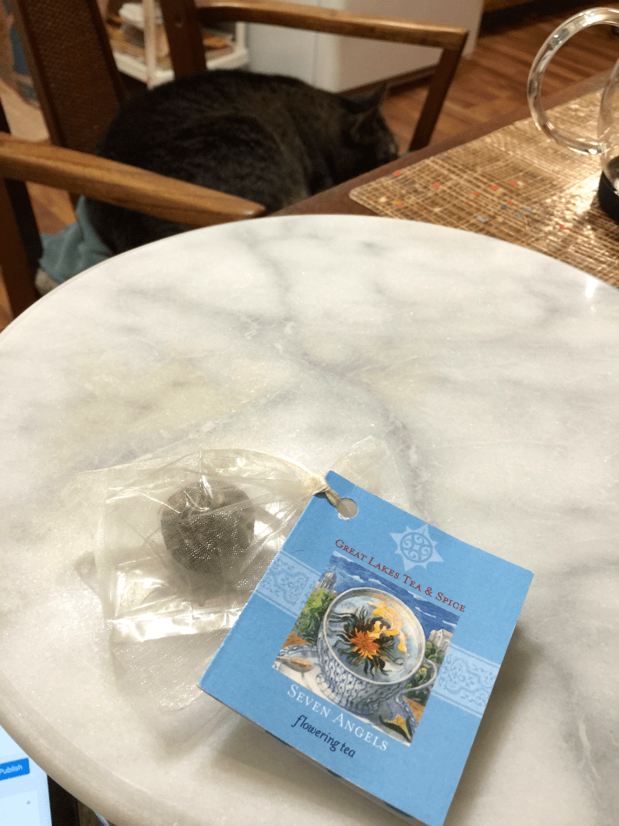 Seven Angels (Great Lakes Tea & Spice): package by Jocilyn Mors is licensed under a Creative Commons Attribution-ShareAlike 4.0 International License.