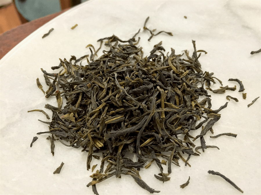 <a rel="license" href="http://creativecommons.org/licenses/by-sa/4.0/"><img alt="Creative Commons License" style="border-width:0" src="https://i.creativecommons.org/l/by-sa/4.0/88x31.png" /></a><br /><span xmlns:dct="http://purl.org/dc/terms/" href="http://purl.org/dc/dcmitype/StillImage" property="dct:title" rel="dct:type">Blackwood Estate Green Or (S&V) ~ loose leaf</span> by <a xmlns:cc="http://creativecommons.org/ns#" href="http://parting.gifts" property="cc:attributionName" rel="cc:attributionURL">Jocilyn Mors</a> is licensed under a <a rel="license" href="http://creativecommons.org/licenses/by-sa/4.0/">Creative Commons Attribution-ShareAlike 4.0 International License</a>.