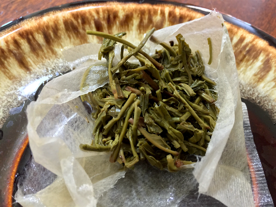 <a rel="license" href="http://creativecommons.org/licenses/by-sa/4.0/"><img alt="Creative Commons License" style="border-width:0" src="https://i.creativecommons.org/l/by-sa/4.0/88x31.png" /></a><br /><span xmlns:dct="http://purl.org/dc/terms/" href="http://purl.org/dc/dcmitype/StillImage" property="dct:title" rel="dct:type">Blackwood Estate Green Or (S&V) ~ spent</span> by <a xmlns:cc="http://creativecommons.org/ns#" href="http://parting.gifts" property="cc:attributionName" rel="cc:attributionURL">Jocilyn Mors</a> is licensed under a <a rel="license" href="http://creativecommons.org/licenses/by-sa/4.0/">Creative Commons Attribution-ShareAlike 4.0 International License</a>.