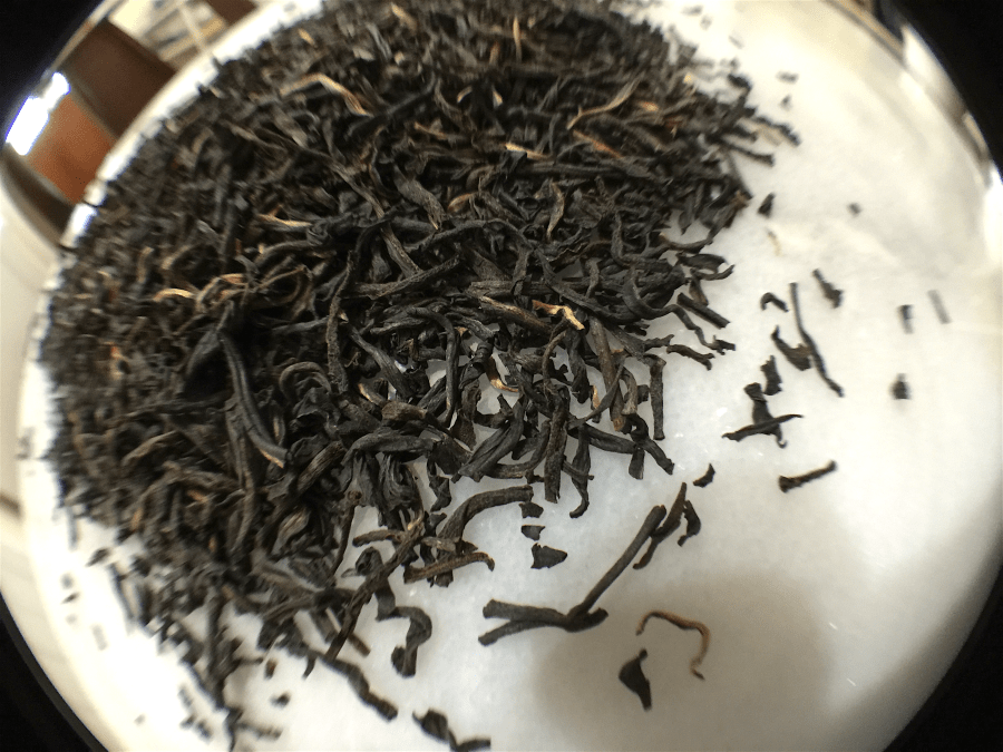 <a rel="license" href="http://creativecommons.org/licenses/by-sa/4.0/"><img alt="Creative Commons License" style="border-width:0" src="https://i.creativecommons.org/l/by-sa/4.0/88x31.png" /></a><br /><span xmlns:dct="http://purl.org/dc/terms/" href="http://purl.org/dc/dcmitype/StillImage" property="dct:title" rel="dct:type">Ceylon FOP Ratnapura (TeaHaus) ~ loose leaf Macro</span> by <a xmlns:cc="http://creativecommons.org/ns#" href="http://parting.gifts" property="cc:attributionName" rel="cc:attributionURL">Jocilyn Mors</a> is licensed under a <a rel="license" href="http://creativecommons.org/licenses/by-sa/4.0/">Creative Commons Attribution-ShareAlike 4.0 International License</a>.