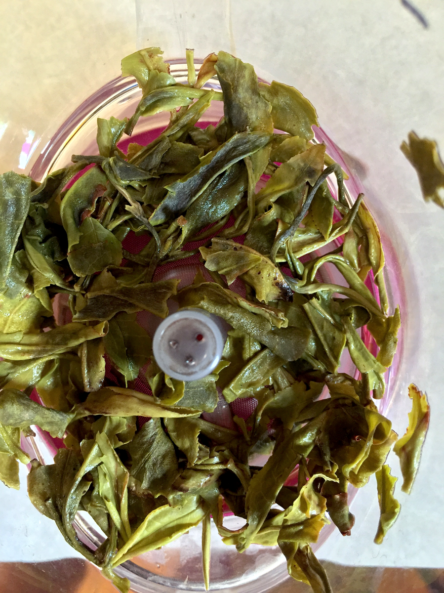 <a rel="license" href="http://creativecommons.org/licenses/by-sa/4.0/"><img alt="Creative Commons License" style="border-width:0" src="https://i.creativecommons.org/l/by-sa/4.0/88x31.png" /></a><br /><span xmlns:dct="http://purl.org/dc/terms/" href="http://purl.org/dc/dcmitype/StillImage" property="dct:title" rel="dct:type">Emerald Green Tea Organic 1st Flush (Simpson & Vail) - spent</span> by <a xmlns:cc="http://creativecommons.org/ns#" href="http://parting.gifts" property="cc:attributionName" rel="cc:attributionURL">Jocilyn Mors</a> is licensed under a <a rel="license" href="http://creativecommons.org/licenses/by-sa/4.0/">Creative Commons Attribution-ShareAlike 4.0 International License</a>.