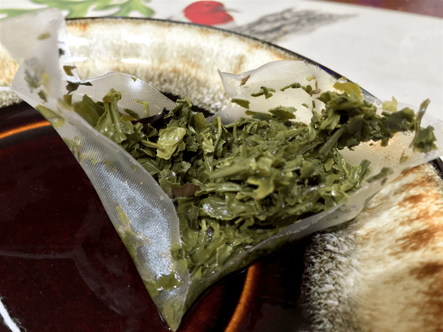 <a rel="license" href="http://creativecommons.org/licenses/by-sa/4.0/"><img alt="Creative Commons License" style="border-width:0" src="https://i.creativecommons.org/l/by-sa/4.0/88x31.png" /></a><br /><span xmlns:dct="http://purl.org/dc/terms/" href="http://purl.org/dc/dcmitype/StillImage" property="dct:title" rel="dct:type">Organic Tamayokucha (two leaves) - spent</span> by <a xmlns:cc="http://creativecommons.org/ns#" href="http://parting.gifts" property="cc:attributionName" rel="cc:attributionURL">Jocilyn Mors</a> is licensed under a <a rel="license" href="http://creativecommons.org/licenses/by-sa/4.0/">Creative Commons Attribution-ShareAlike 4.0 International License</a>.