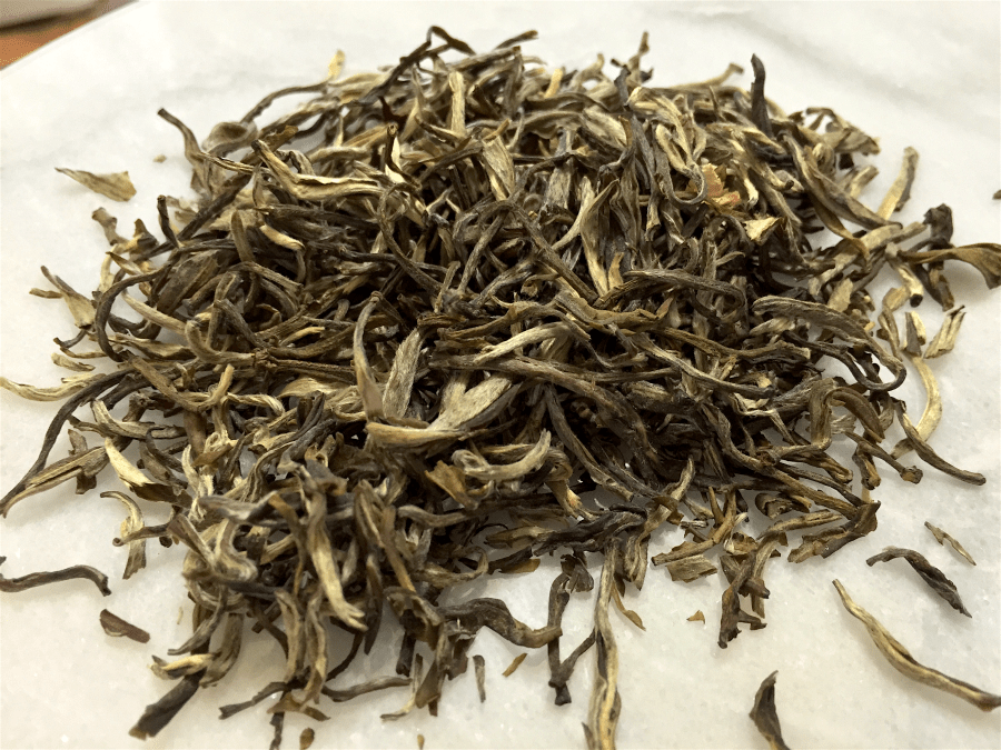 <a rel="license" href="http://creativecommons.org/licenses/by-sa/4.0/"><img alt="Creative Commons License" style="border-width:0" src="https://i.creativecommons.org/l/by-sa/4.0/88x31.png" /></a><br /><span xmlns:dct="http://purl.org/dc/terms/" href="http://purl.org/dc/dcmitype/StillImage" property="dct:title" rel="dct:type">Silver Needle Jasmine (Rishi) ~ loose leaf</span> by <a xmlns:cc="http://creativecommons.org/ns#" href="http://parting.gifts" property="cc:attributionName" rel="cc:attributionURL">Jocilyn Mors</a> is licensed under a <a rel="license" href="http://creativecommons.org/licenses/by-sa/4.0/">Creative Commons Attribution-ShareAlike 4.0 International License</a>.