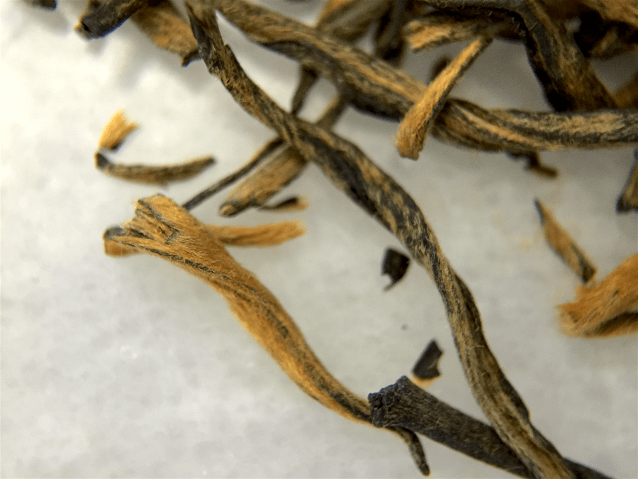 <a rel="license" href="http://creativecommons.org/licenses/by-sa/4.0/"><img alt="Creative Commons License" style="border-width:0" src="https://i.creativecommons.org/l/by-sa/4.0/88x31.png" /></a><br /><span xmlns:dct="http://purl.org/dc/terms/" href="http://purl.org/dc/dcmitype/StillImage" property="dct:title" rel="dct:type">Royal Gold (By the Pound) ~ loose leaf macro</span> by <a xmlns:cc="http://creativecommons.org/ns#" href="http://parting.gifts" property="cc:attributionName" rel="cc:attributionURL">Jocilyn Mors</a> is licensed under a <a rel="license" href="http://creativecommons.org/licenses/by-sa/4.0/">Creative Commons Attribution-ShareAlike 4.0 International License</a>.