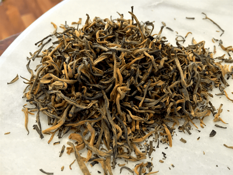 <a rel="license" href="http://creativecommons.org/licenses/by-sa/4.0/"><img alt="Creative Commons License" style="border-width:0" src="https://i.creativecommons.org/l/by-sa/4.0/88x31.png" /></a><br /><span xmlns:dct="http://purl.org/dc/terms/" href="http://purl.org/dc/dcmitype/StillImage" property="dct:title" rel="dct:type">Royal Gold (By the Pound) ~ loose leaf</span> by <a xmlns:cc="http://creativecommons.org/ns#" href="http://parting.gifts" property="cc:attributionName" rel="cc:attributionURL">Jocilyn Mors</a> is licensed under a <a rel="license" href="http://creativecommons.org/licenses/by-sa/4.0/">Creative Commons Attribution-ShareAlike 4.0 International License</a>.