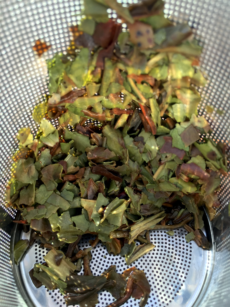 <a rel="license" href="http://creativecommons.org/licenses/by-sa/4.0/"><img alt="Creative Commons License" style="border-width:0" src="https://i.creativecommons.org/l/by-sa/4.0/88x31.png" /></a><br /><span xmlns:dct="http://purl.org/dc/terms/" href="http://purl.org/dc/dcmitype/StillImage" property="dct:title" rel="dct:type">Sakhira Estate 1st Flush (S&V) ~ spent</span> by <a xmlns:cc="http://creativecommons.org/ns#" href="http://parting.gifts" property="cc:attributionName" rel="cc:attributionURL">Jocilyn Mors</a> is licensed under a <a rel="license" href="http://creativecommons.org/licenses/by-sa/4.0/">Creative Commons Attribution-ShareAlike 4.0 International License</a>.