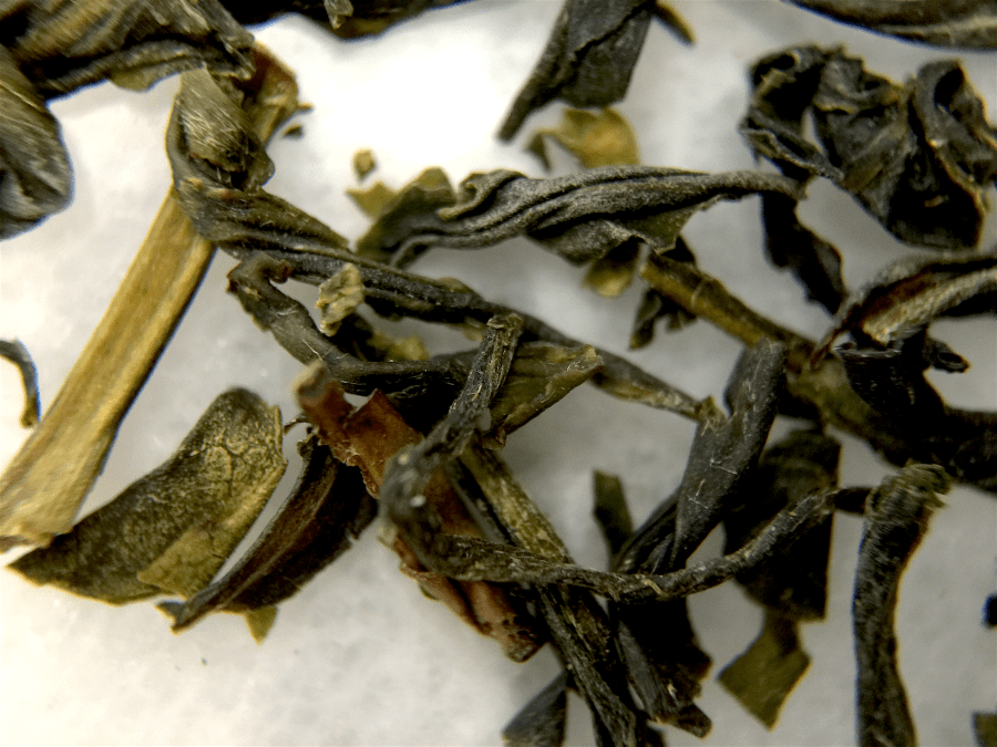 <a rel="license" href="http://creativecommons.org/licenses/by-sa/4.0/"><img alt="Creative Commons License" style="border-width:0" src="https://i.creativecommons.org/l/by-sa/4.0/88x31.png" /></a><br /><span xmlns:dct="http://purl.org/dc/terms/" href="http://purl.org/dc/dcmitype/StillImage" property="dct:title" rel="dct:type">Mao Feng Shui (Steven Smith) ~ loose leaf macro</span> by <a xmlns:cc="http://creativecommons.org/ns#" href="http://parting.gifts" property="cc:attributionName" rel="cc:attributionURL">Jocilyn Mors</a> is licensed under a <a rel="license" href="http://creativecommons.org/licenses/by-sa/4.0/">Creative Commons Attribution-ShareAlike 4.0 International License</a>.