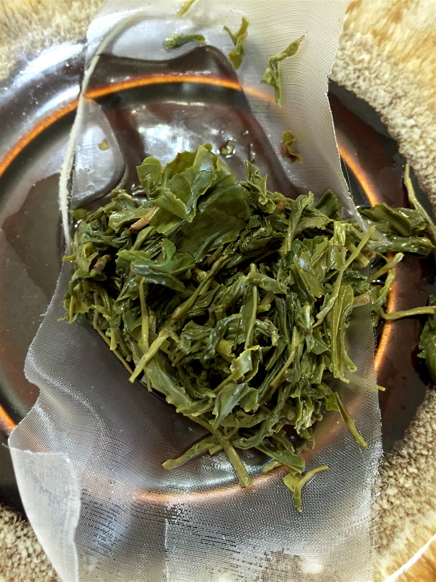 <a rel="license" href="http://creativecommons.org/licenses/by-sa/4.0/"><img alt="Creative Commons License" style="border-width:0" src="https://i.creativecommons.org/l/by-sa/4.0/88x31.png" /></a><br /><span xmlns:dct="http://purl.org/dc/terms/" href="http://purl.org/dc/dcmitype/StillImage" property="dct:title" rel="dct:type">Mao Feng Shui (Steven Smith) ~ spent</span> by <a xmlns:cc="http://creativecommons.org/ns#" href="http://parting.gifts" property="cc:attributionName" rel="cc:attributionURL">Jocilyn Mors</a> is licensed under a <a rel="license" href="http://creativecommons.org/licenses/by-sa/4.0/">Creative Commons Attribution-ShareAlike 4.0 International License</a>.