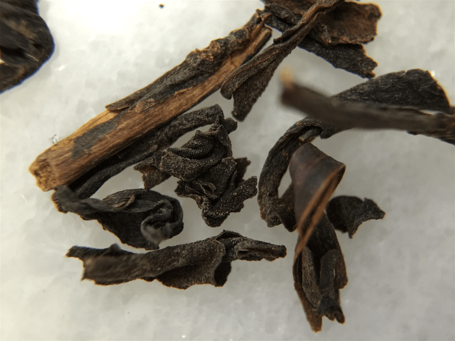 <a rel="license" href="http://creativecommons.org/licenses/by-sa/4.0/"><img alt="Creative Commons License" style="border-width:0" src="https://i.creativecommons.org/l/by-sa/4.0/88x31.png" /></a><br /><span xmlns:dct="http://purl.org/dc/terms/" href="http://purl.org/dc/dcmitype/StillImage" property="dct:title" rel="dct:type">Vietnam Yen Bai OP Org. (TeaHaus) ~ loose leaf macro</span> by <a xmlns:cc="http://creativecommons.org/ns#" href="http://parting.gifts" property="cc:attributionName" rel="cc:attributionURL">Jocilyn Mors</a> is licensed under a <a rel="license" href="http://creativecommons.org/licenses/by-sa/4.0/">Creative Commons Attribution-ShareAlike 4.0 International License</a>.