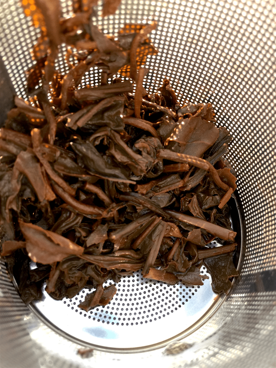 <a rel="license" href="http://creativecommons.org/licenses/by-sa/4.0/"><img alt="Creative Commons License" style="border-width:0" src="https://i.creativecommons.org/l/by-sa/4.0/88x31.png" /></a><br /><span xmlns:dct="http://purl.org/dc/terms/" href="http://purl.org/dc/dcmitype/StillImage" property="dct:title" rel="dct:type">Vietnam Yen Bai OP Org. (TeaHaus) ~ spent</span> by <a xmlns:cc="http://creativecommons.org/ns#" href="http://parting.gifts" property="cc:attributionName" rel="cc:attributionURL">Jocilyn Mors</a> is licensed under a <a rel="license" href="http://creativecommons.org/licenses/by-sa/4.0/">Creative Commons Attribution-ShareAlike 4.0 International License</a>.