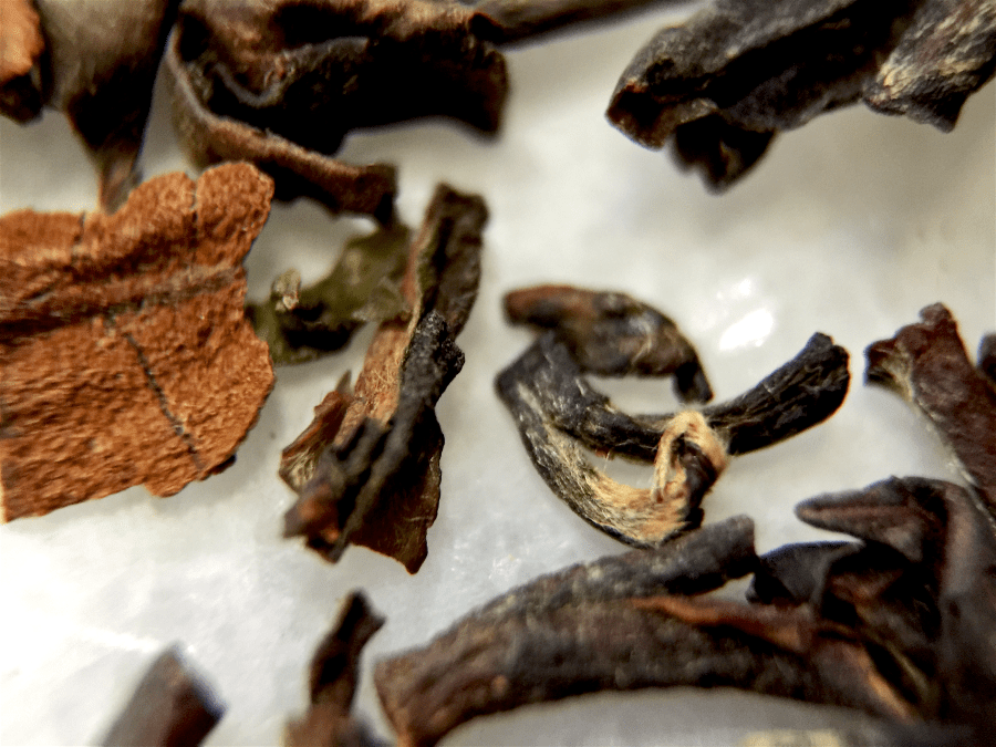 <a rel="license" href="http://creativecommons.org/licenses/by-sa/4.0/"><img alt="Creative Commons License" style="border-width:0" src="https://i.creativecommons.org/l/by-sa/4.0/88x31.png" /></a><br /><span xmlns:dct="http://purl.org/dc/terms/" href="http://purl.org/dc/dcmitype/StillImage" property="dct:title" rel="dct:type">Nepal Jun Chiyabari (Eli) ~ loose leaf 21x macro</span> by <a xmlns:cc="http://creativecommons.org/ns#" href="http://parting.gifts" property="cc:attributionName" rel="cc:attributionURL">Jocilyn Mors</a> is licensed under a <a rel="license" href="http://creativecommons.org/licenses/by-sa/4.0/">Creative Commons Attribution-ShareAlike 4.0 International License</a>.