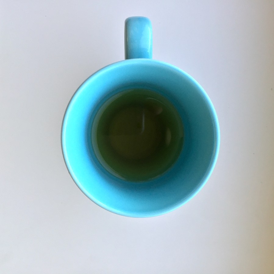 Wadmalaw Island Green (Charleston Tea Planation) ~ liquor A by Jocilyn Mors is licensed under a Creative Commons Attribution-ShareAlike 4.0 International License.