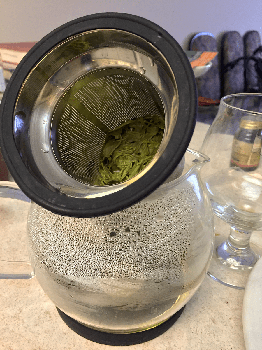 Photograph of Korea Sejak (Arbor Teas) ~ spent by Jocilyn Mors is licensed under a Creative Commons Attribution-NonCommercial-ShareAlike 4.0 International License.